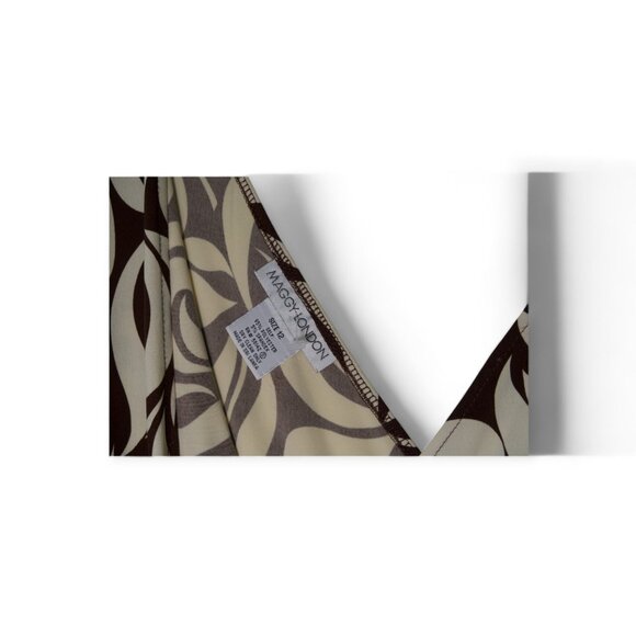 Abstract Rose Printed Faux Wrap Ruched Dress with 3/4 Length Sleeves - Picture 3 of 5